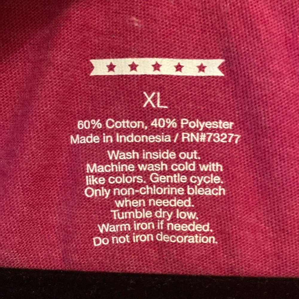 Women’s XL a lighter purple t shirt soft NWOT dragonflies on front - Picture 3 of 4